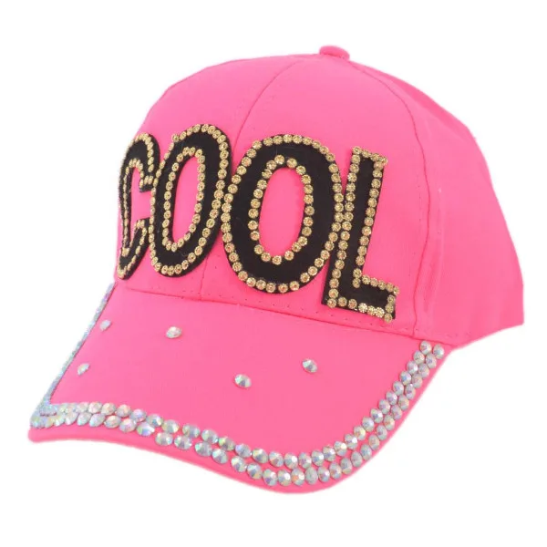 Спортна шапка с надпис COOL 3